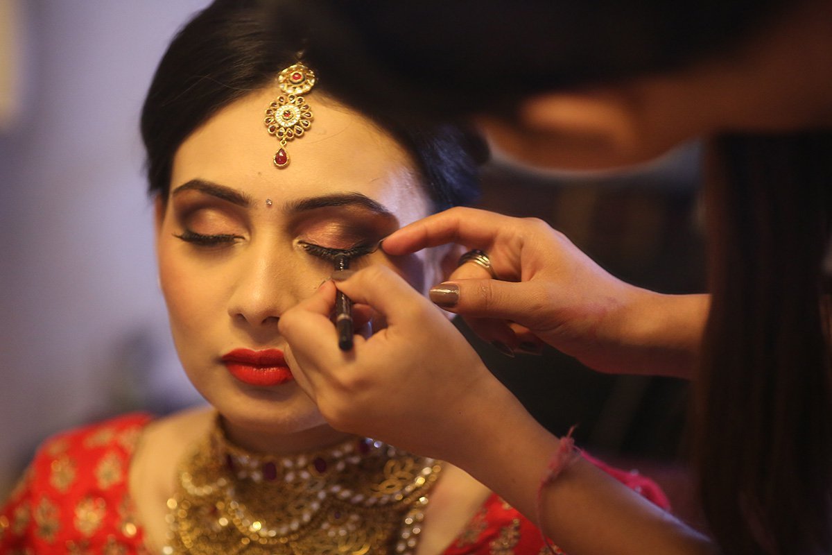 VagabombPicks Best Bridal MakeUp Artists in India