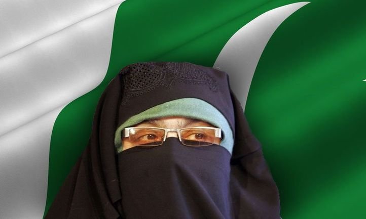 Is Unfurling Pakistani Flags A New Thing In Kashmir?