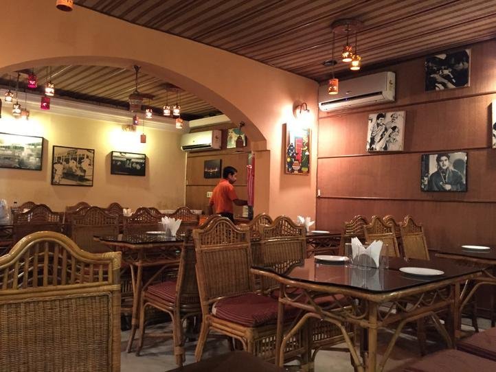 15 Bengali Restaurants In Delhi Guaranteed To Satisfy Every Bong Foodie