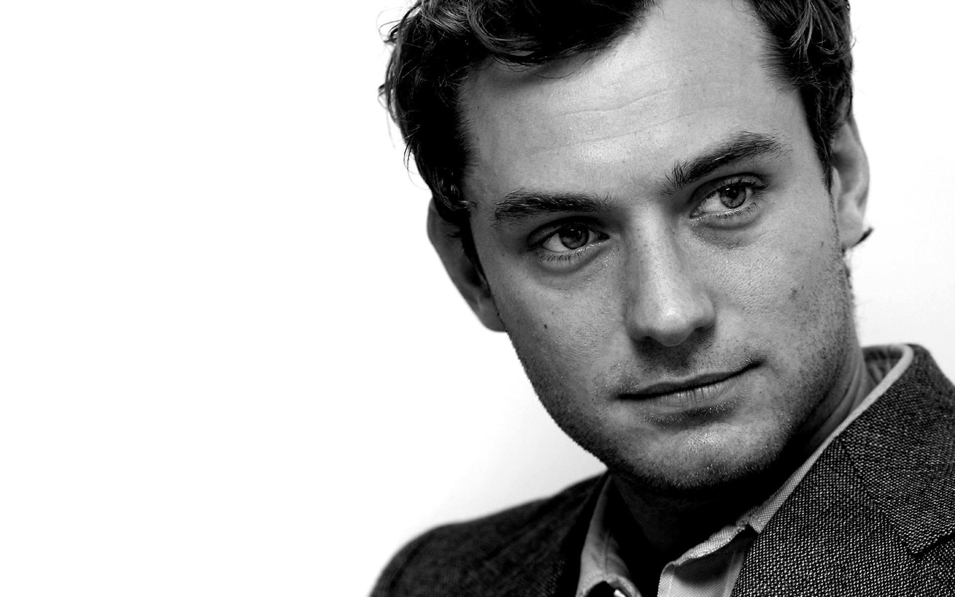 20 Times Jude Law Was Too Handsome For The World To Handle 