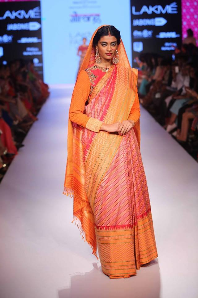 #VagabombPicks: The Best Looks from Lakme Fashion Week 2015