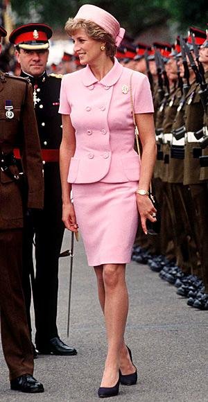 20 of Princess Diana's Most Iconic Looks of All Time