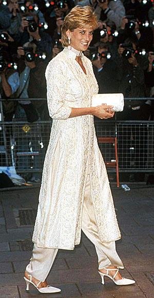 20 of Princess Diana's Most Iconic Looks of All Time