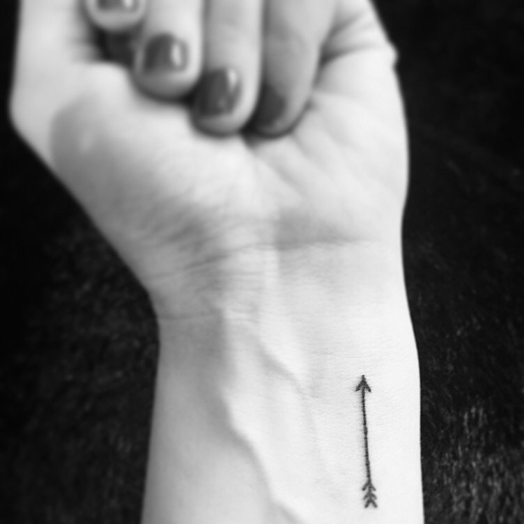 70 Beautiful Minimalist Tattoos That Are Tiny But Inspirational