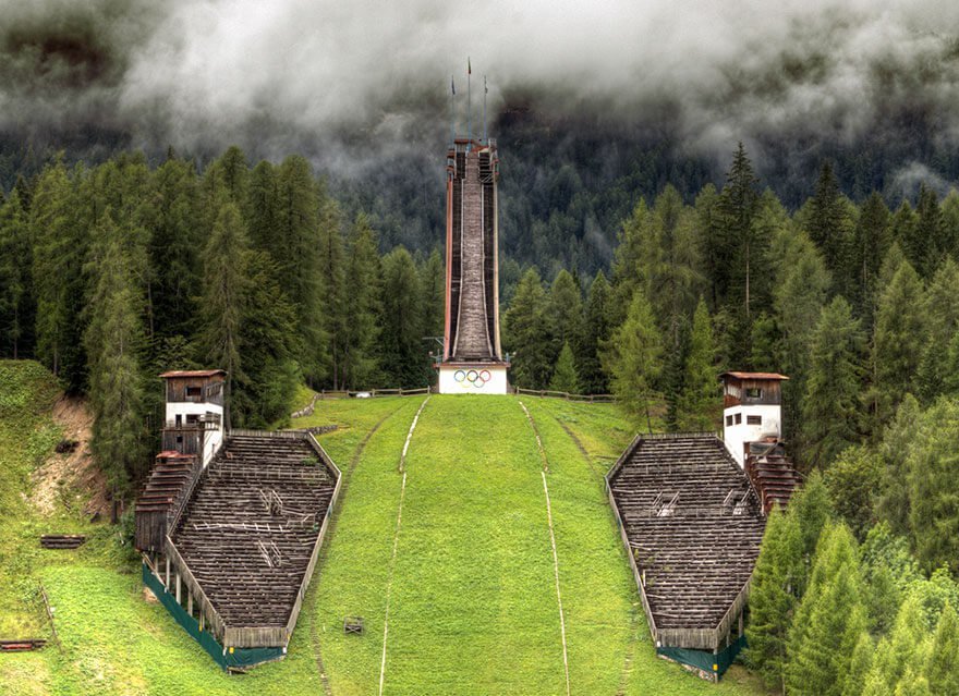 15 Hauntingly Beautiful Photos Of Abandoned Olympic Venues From Around ...