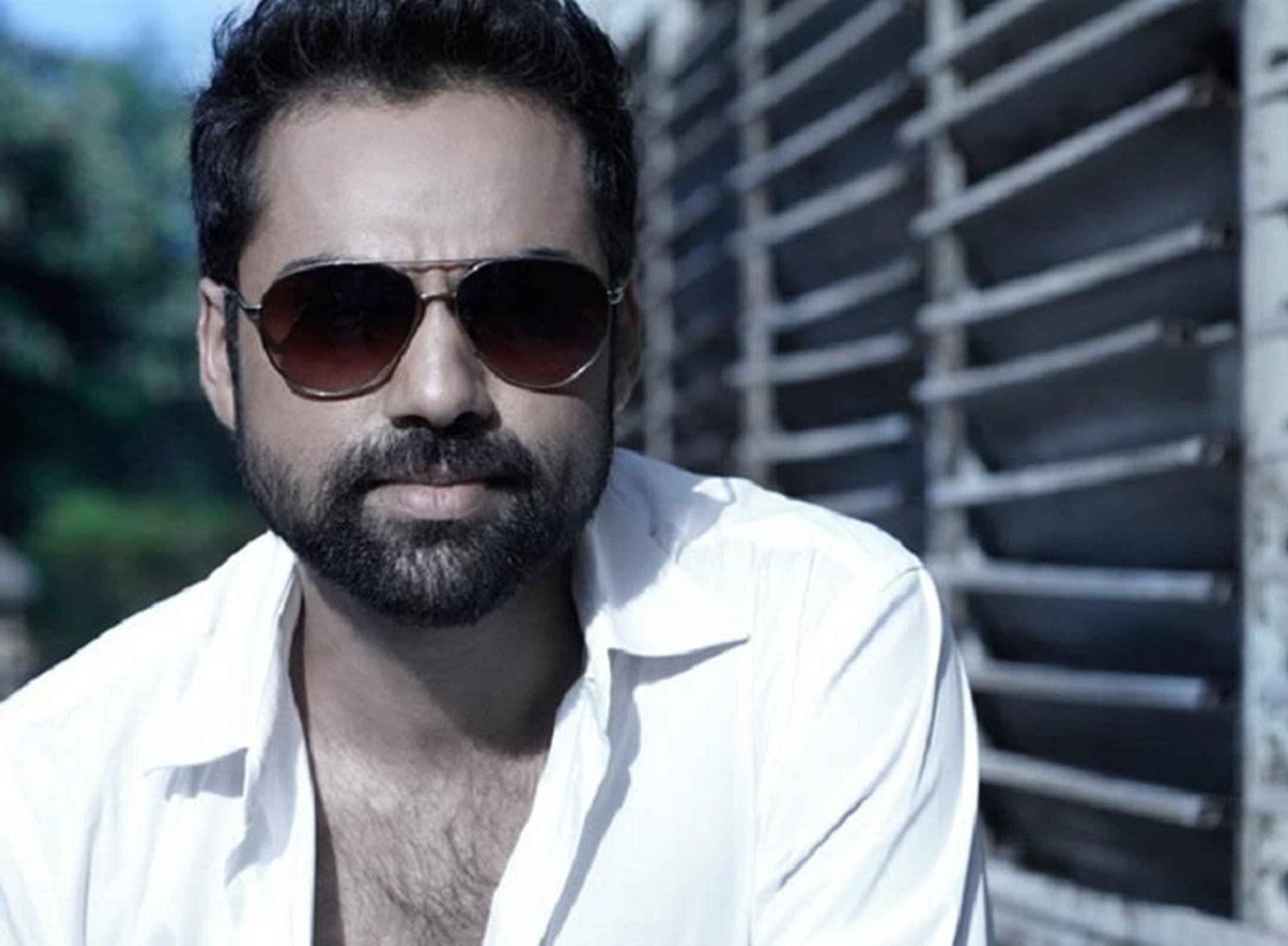 10 Reasons Abhay Deol Is The Bollywood Hero We Want But Rarely Get To See