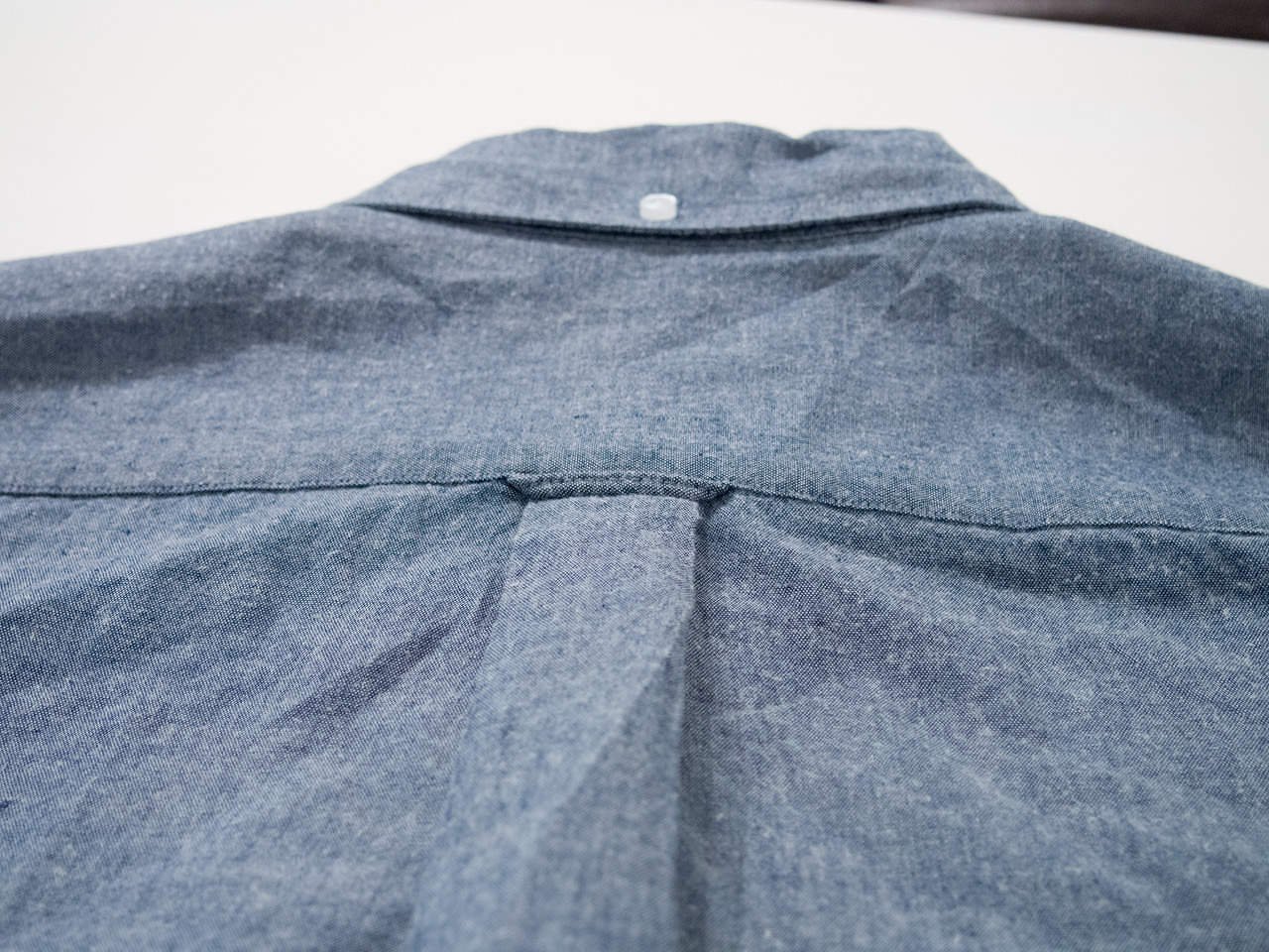 Loop On Back Of Dress Shirt