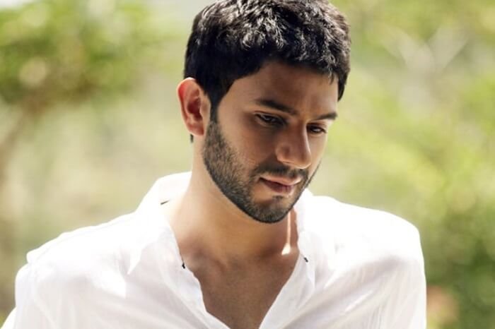 He Has The Looks And The Talent But Why Won T Bollywood Cast Arjun Mathur In A Leading Role