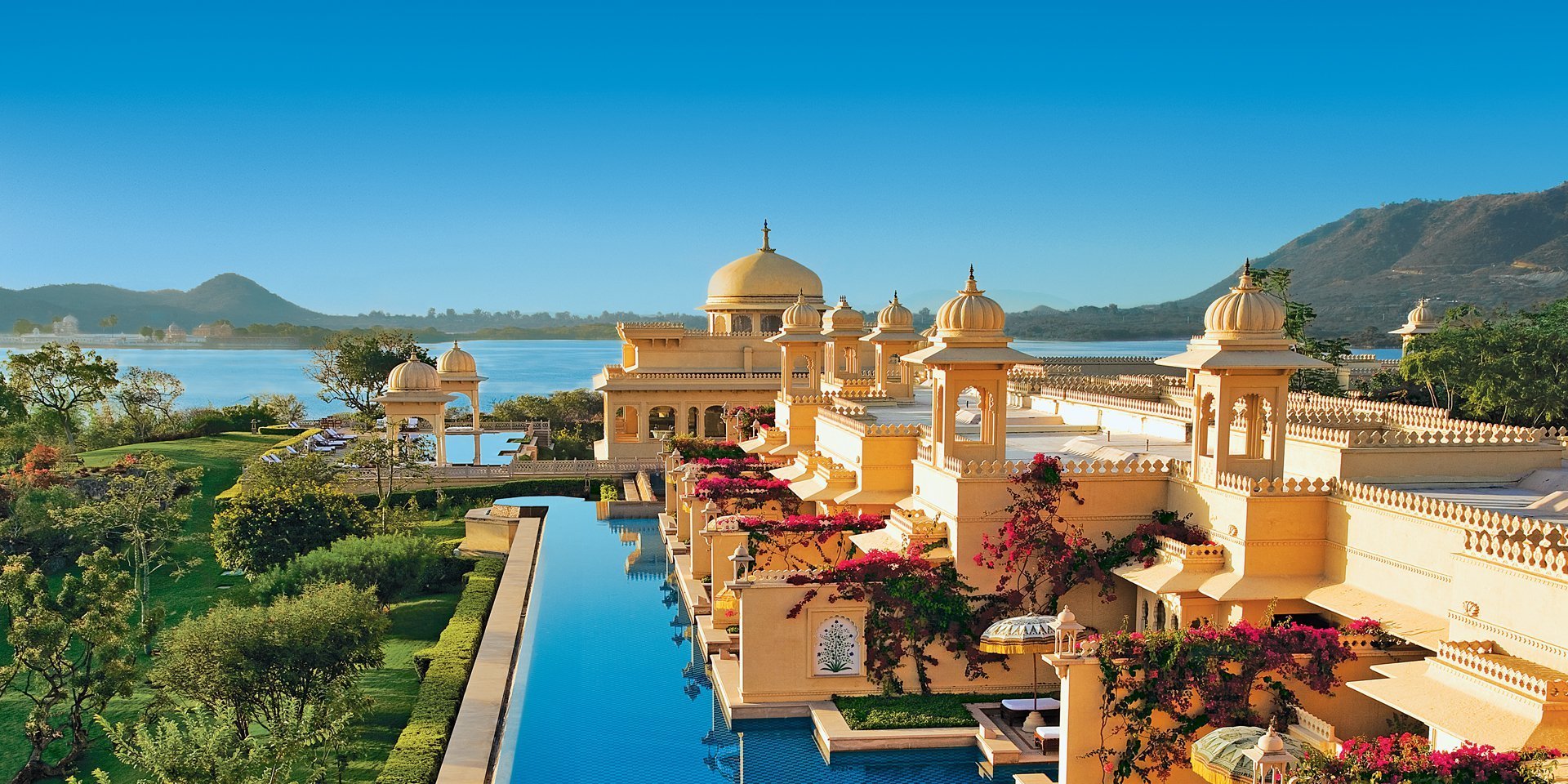 40 Amazing Shots Of Hotels From Around The World That Give Luxury A 40-amazing-shots-of-hotels-from-around-the-world-that-give-luxury-a