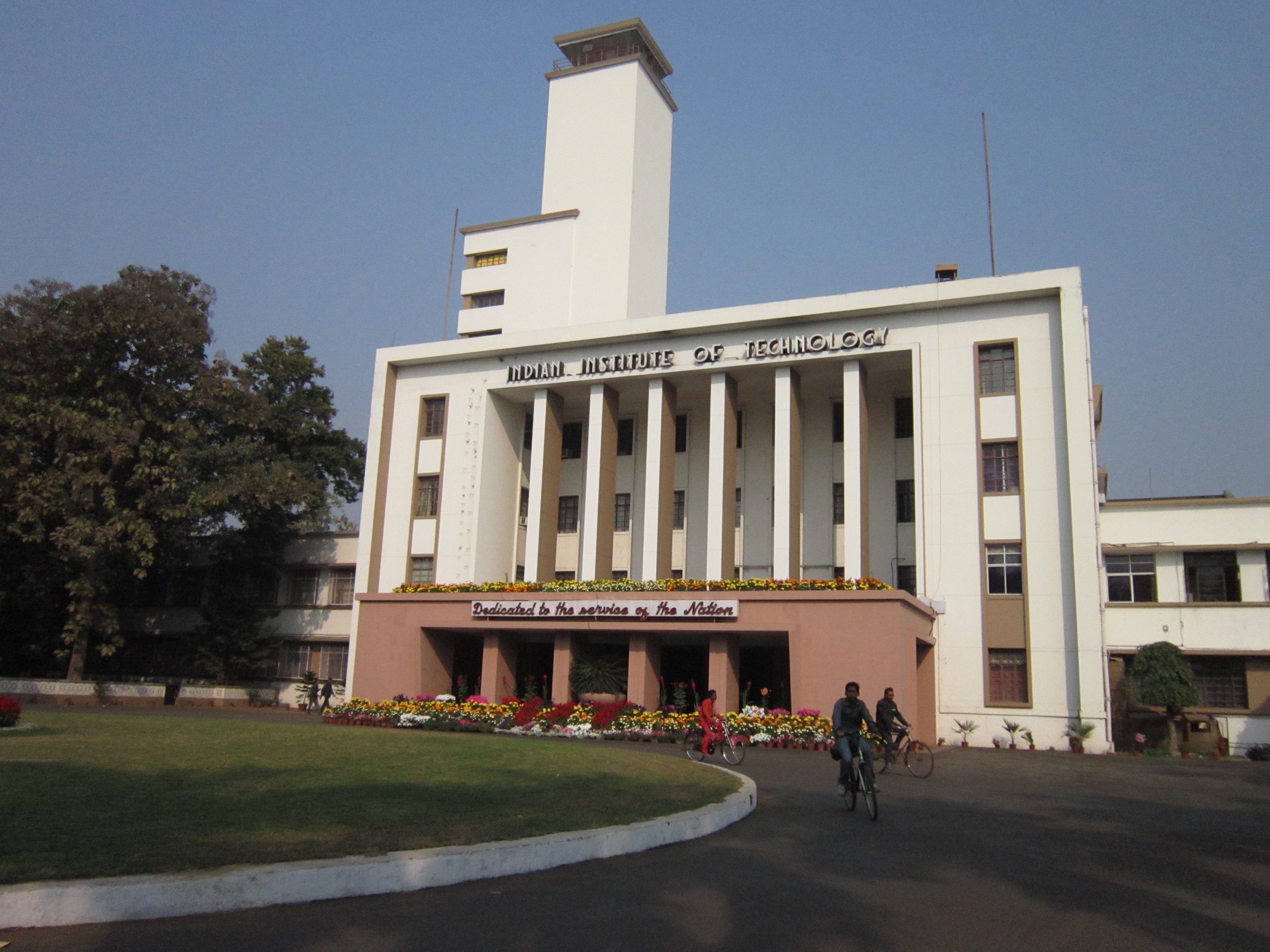 You Can Soon Pursue An MBBS Course In IIT.... From 2020
