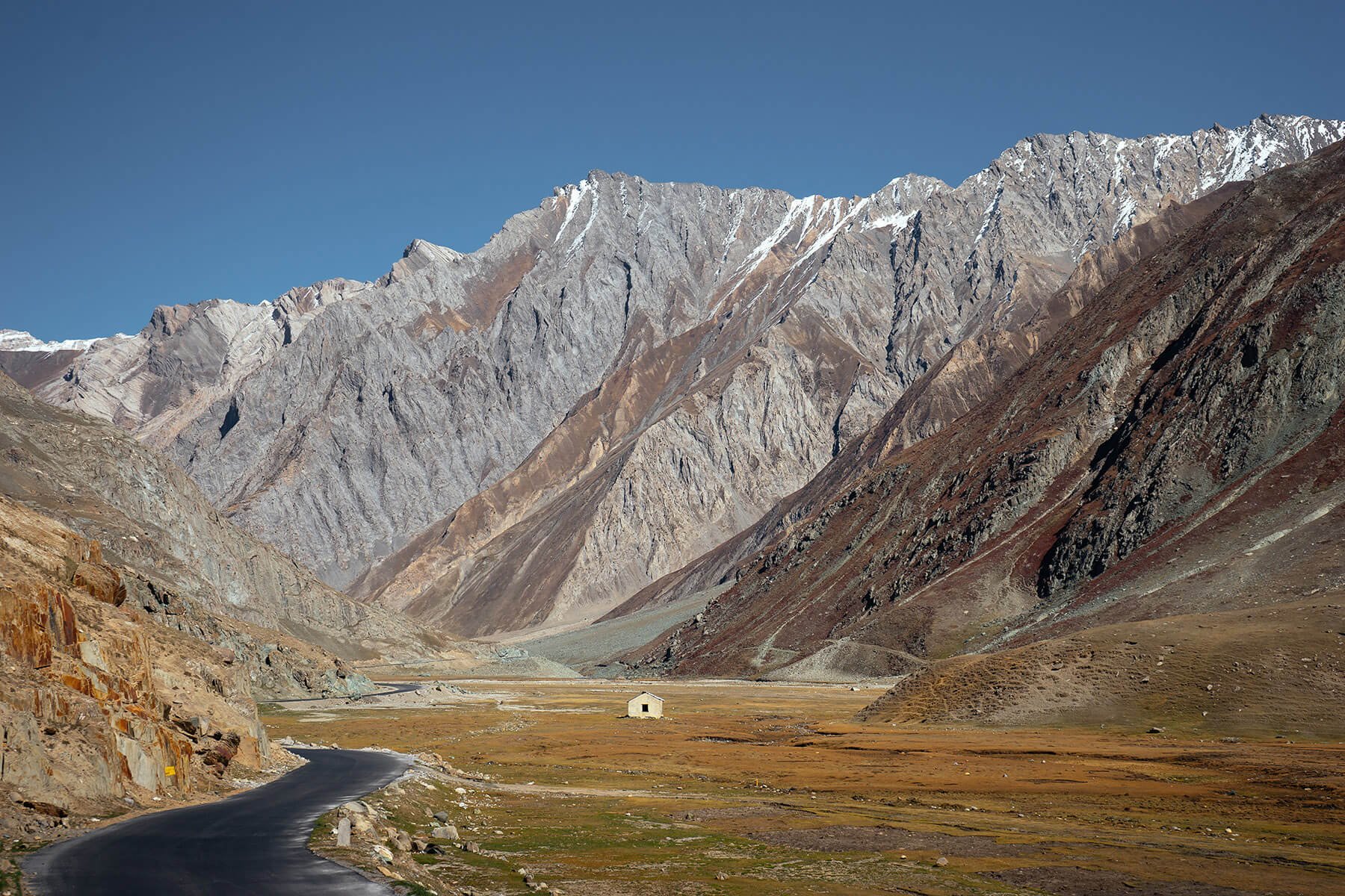 These 2 Guys Bought Cheap Bikes & Explored A Side Of The Himalayas You ...