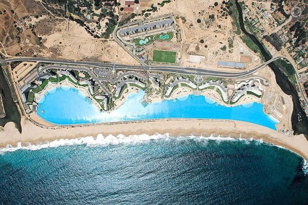 the longest swimming pool in the world