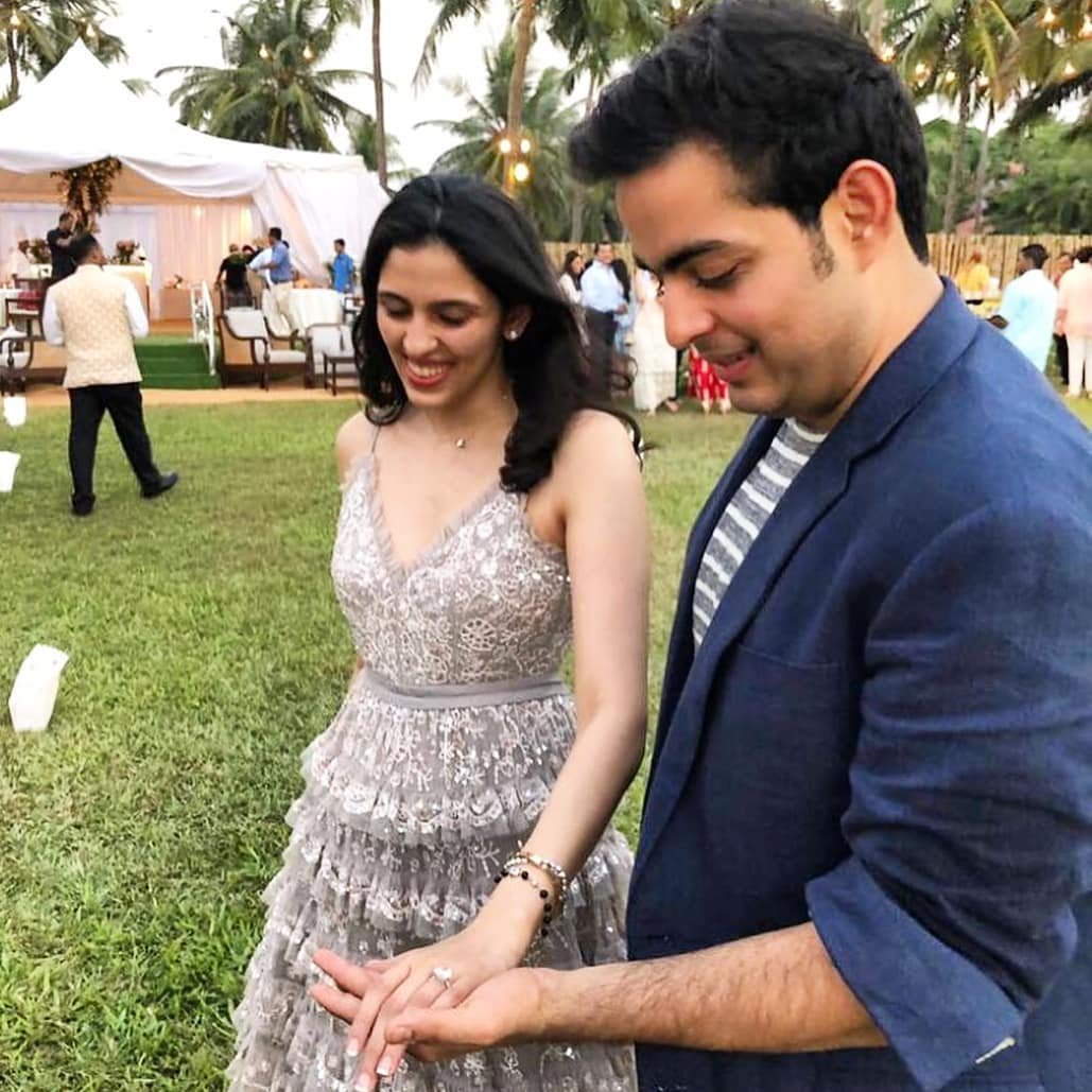 Mukesh And Nita Ambanis Son Akash Gets Engaged To Diamond Magnates Daughter In Goa Reports 