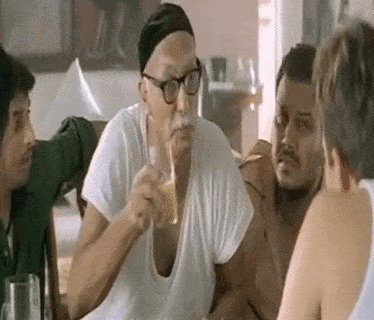 12 Shining Moments From Munna Bhai M B B S That Ll Give You A Warm Jaadu Ki Jhappi From every mamu to every jaadu ki jhappi , this movie has given us memories we've been cherishing for over a decade now. munna bhai m b b s