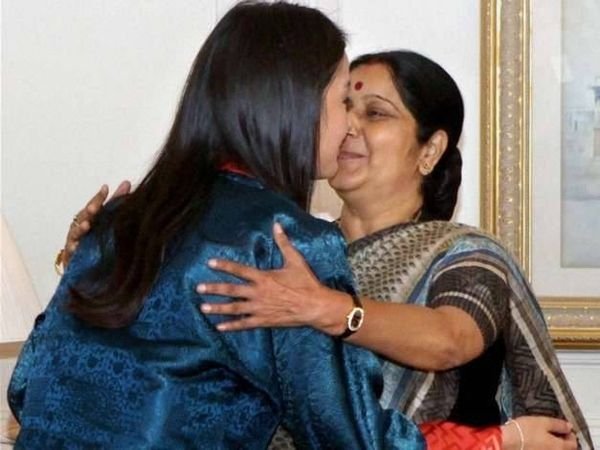 Sushma Swaraj Nude - 17 WTF Moments Of Indian Politicians That Are Just Too Funny