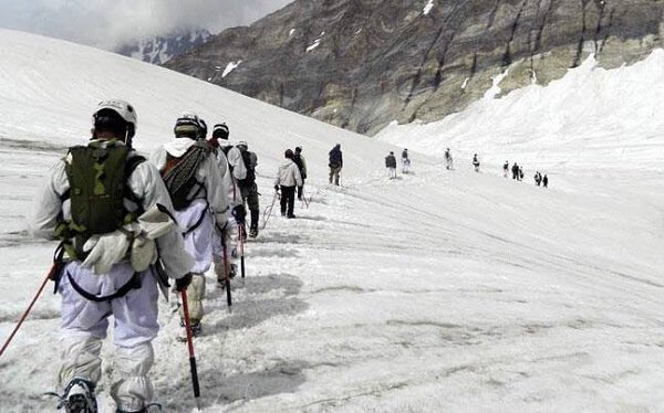 indian army siachen glacier trek