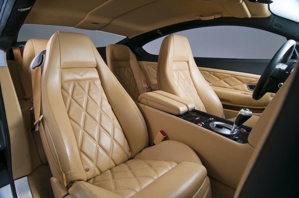 12 Super Cool Luxury Car Features Which Prove That We’re Living In The ...