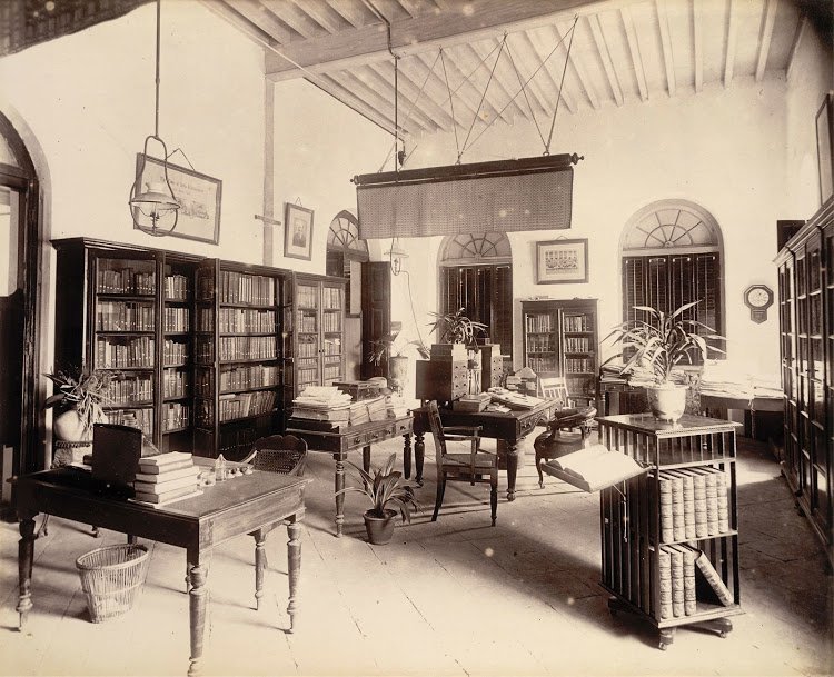 15 Vintage Photographs Of The Times Of India Office From The 19th Century