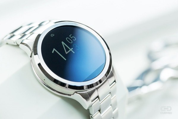 solar smartwatch 2019