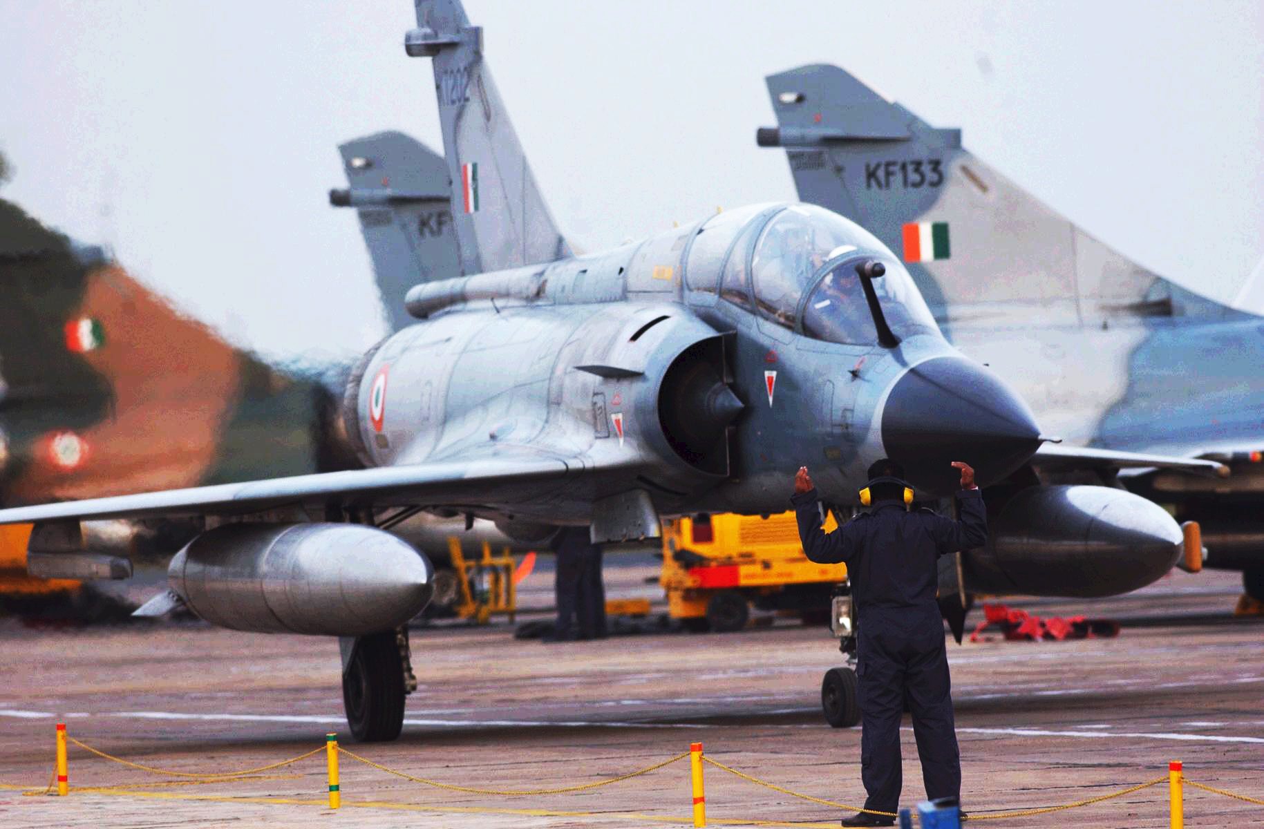 Here's Everything You Need To Know About The Mirage 2000 Jets The IAF ...