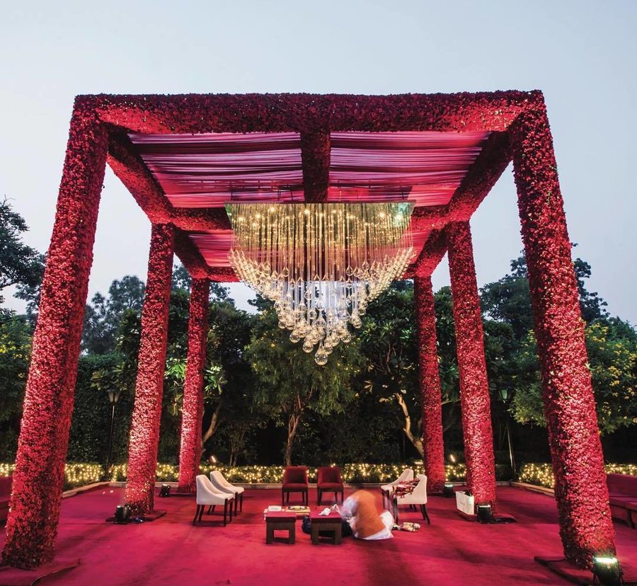 42 Exquisite & Lush Mandap Set-Ups That'll Make You Go 'Maa, Main ...