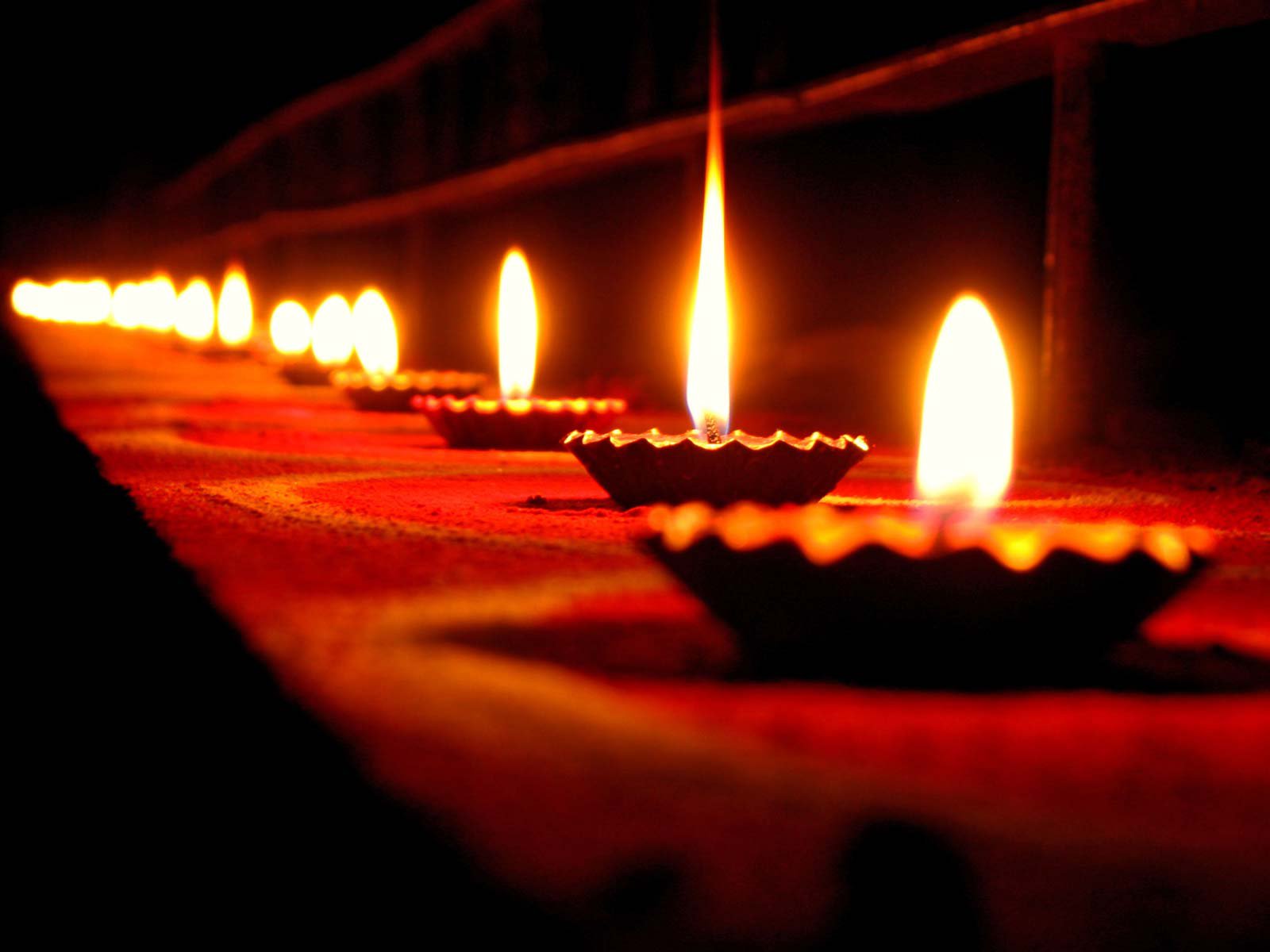 Here's How The Jains & Sikhs Celebrate Diwali, The Festival Of Lights