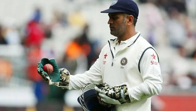 Dhoni in test