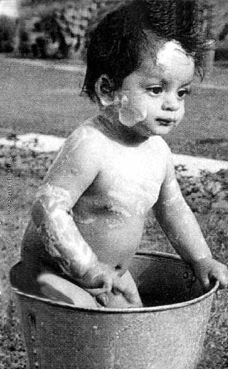 srk baby pics