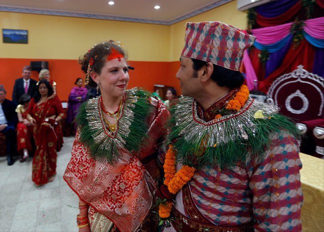 Couple Ties The Knot In Kathmandu Just A Week After Nepal Earthquake To