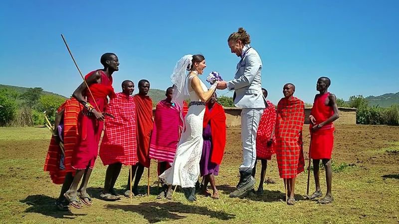 couple married 38 times in 11 countries